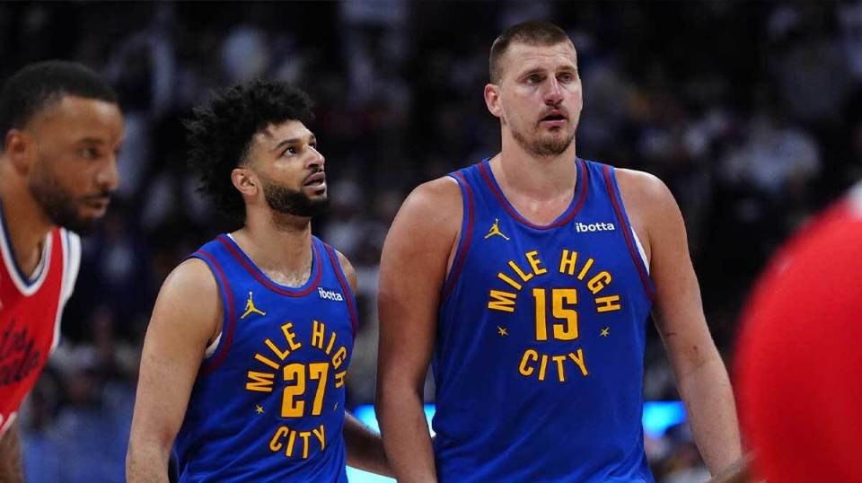 看台视角看杜兰特准绝杀，现场球迷沸腾欢呼