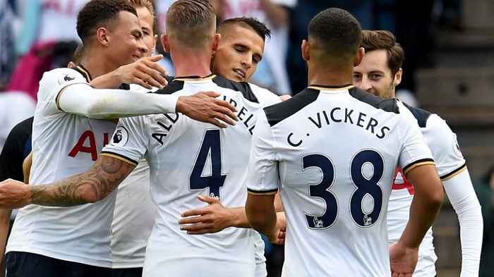 欧文快攻一条龙完成得分