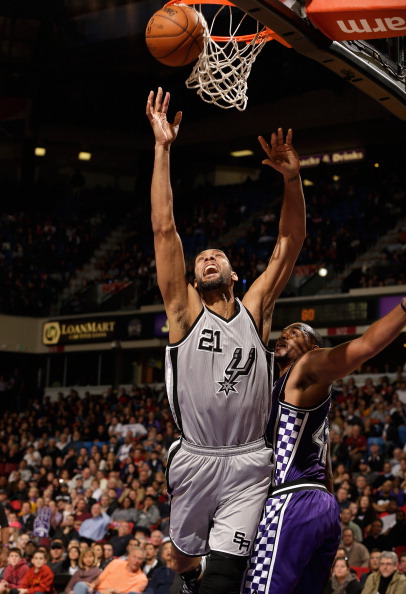 巩晓彬正式进入中国篮球名人堂 辉煌球员生涯历历在目