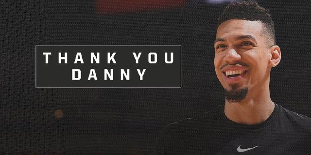 马卡：因负面争议，博阿滕在巴萨进行教练课程时遭球迷批评