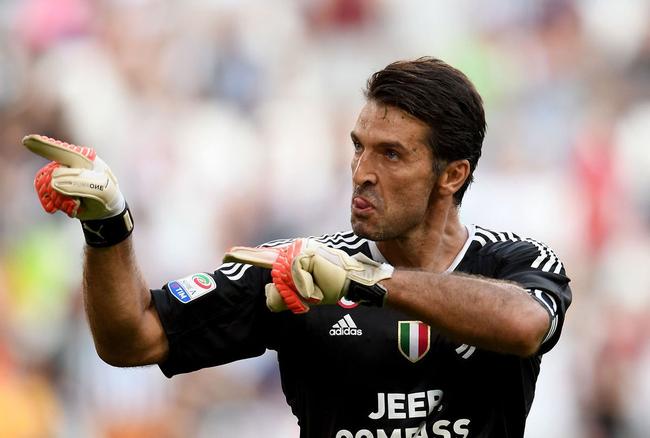 武汉三镇官方：陈哲超、郑浩乾加盟球队